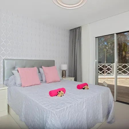 Playa Hari - 3 Bedroom - Great Value - Perfect For Families Вилла *