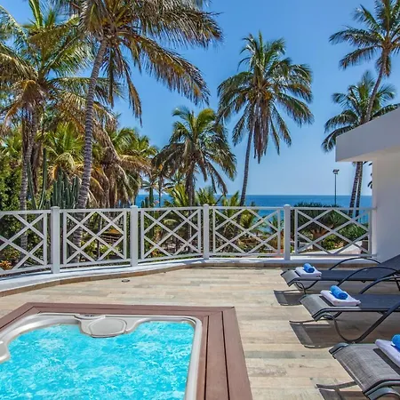 Villa Playa Hari - 3 Bedroom - Great Value - Perfect For Families